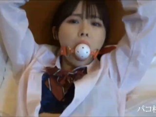 风骚学妹小夏涂油和色影师互玩性器官 场面极致淫荡